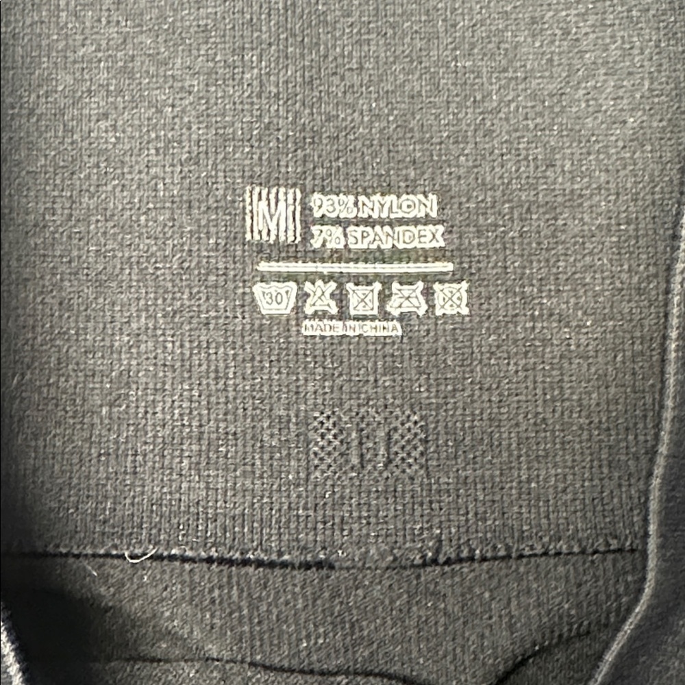 Black Booty Sculpting Leggings - Picture 3 of 6